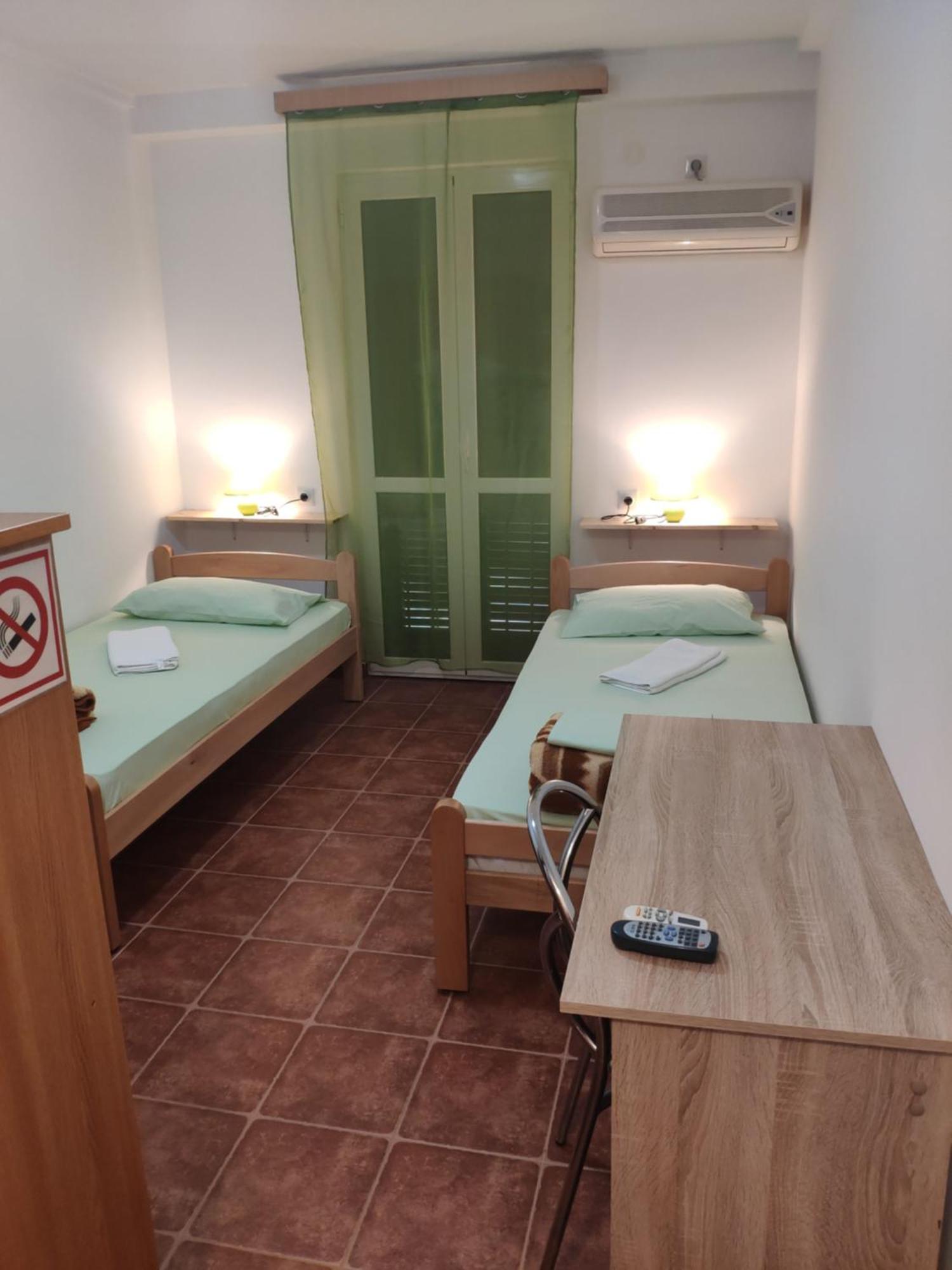 Guesthouse Lovcen Kotor Rum bild